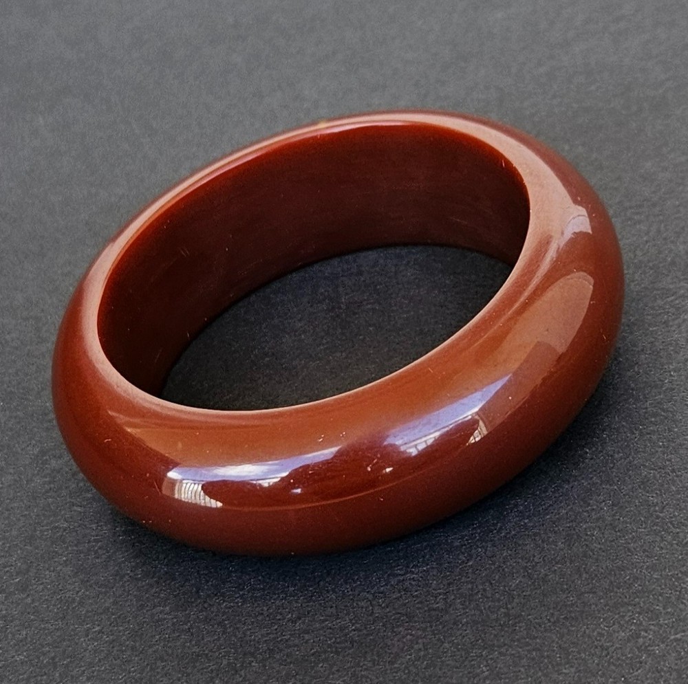 Vintage Chocolate Brown Lucite Resin Bangle Bracelet 111