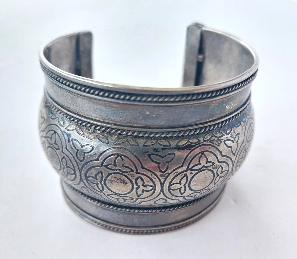 Vintage Bracelet Open Cuff Silver Tone Engraved India Adjustable