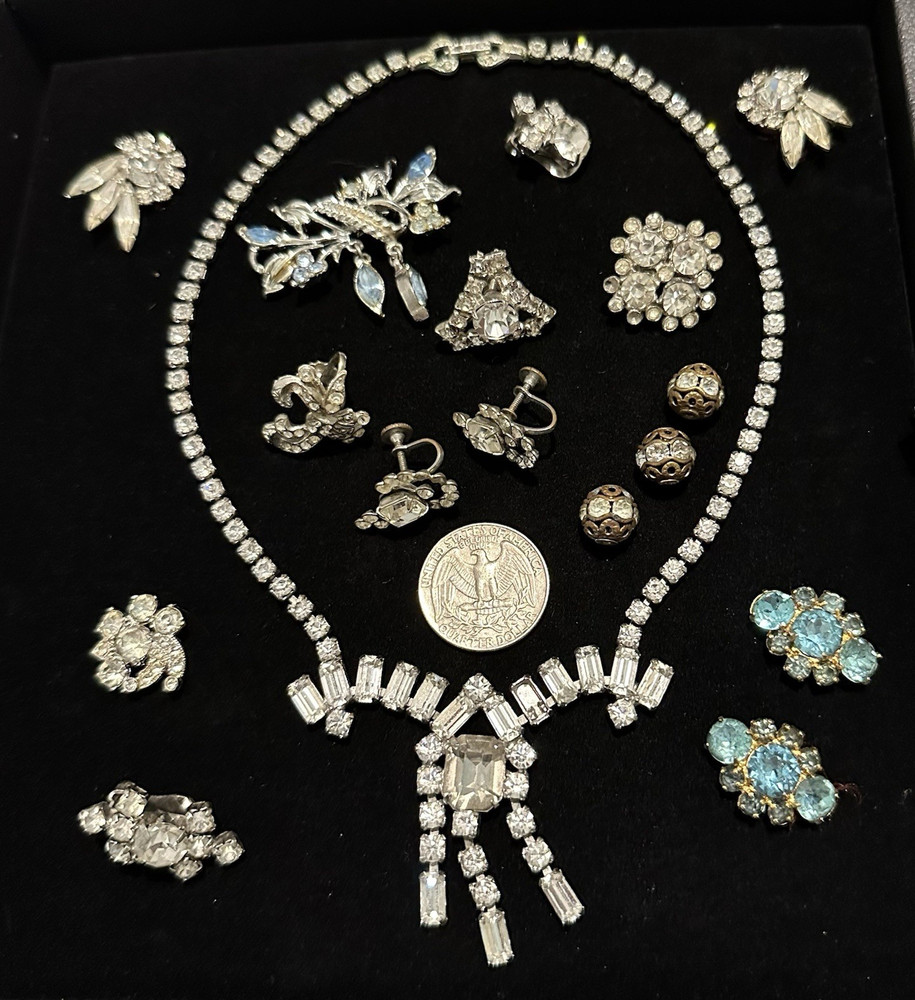 16pc Vintage Rhinestone Costume Jewelry Lot Necklace Earrings Brooch