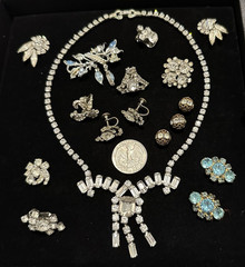 16pc Vintage Rhinestone Costume Jewelry Lot Necklace Earrings Brooch
