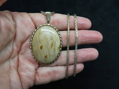 Vintage 1970’s Creamy Beige Petrified Wood Slide Necklace