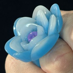 Vintage Flower Power Ring Molded Acrylic Lucite Size 9 Dimensional Mod Retro