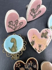 Vtg Miniature Ceramic Tile Lot Cats Hand Painted Brooch Squirrel Kitten Craft