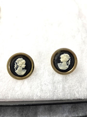 Vtg gold tone black white cameo pierced Earrings