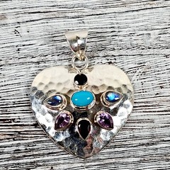 VINTAGE HAMMERED GEMSTONE HEART STERLING SILVER 925 PENDANT SOUTHWEST LOVE RETRO