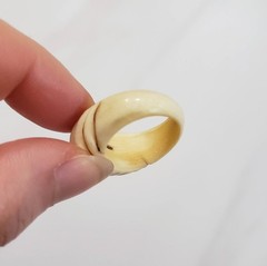 Vintage Carved Ribbed Ring Size 7 & Elephant Pendant