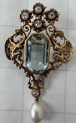22k Gold Pin, 20.09 mm X 11.9mm 16.9 Kt Emerald Cut Aquamarine, Diamonds, Pearl