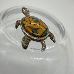 Vintage Japan Glass Cabochon & Brass Large Turtle Brooch with Rhinestone Eyes