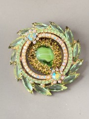 Vintage Verified JULIANA D&E BOOK SET Green Striped Crest Brooch & Earring Set