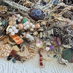 9 Pounds Of Mystery Jewelry! Vintage To Modern Lot of Wearable, Craft