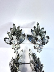 VNTG Juliana Silver Tone Icy Light Dark Grey Navette Rhinestone Brooch Earrings