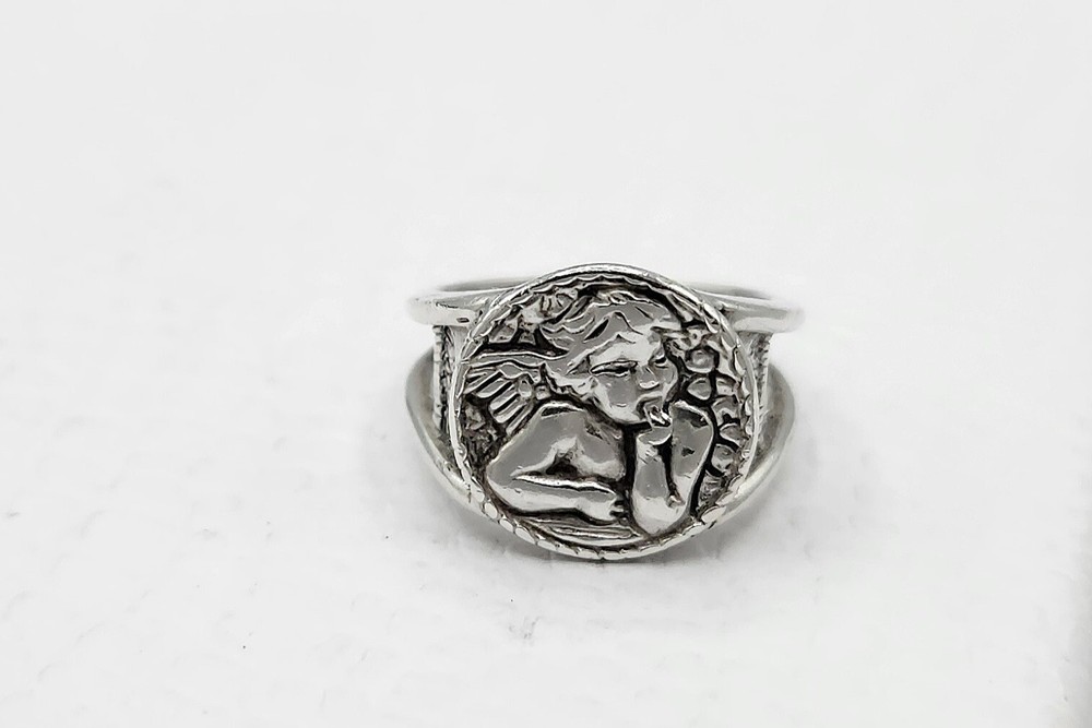 Designer Vintage Shube’s Dakota West Sterling Silver Cherub Angel Ring Size 5