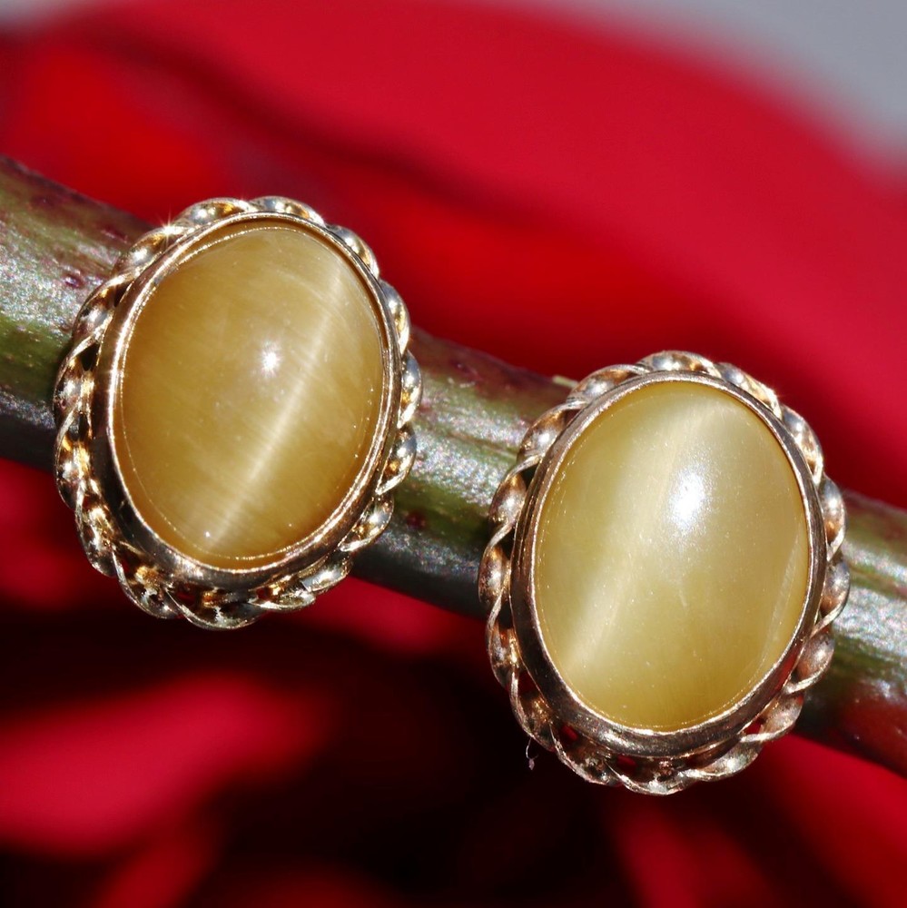 14k yellow gold stud earrings 2.30ct natural cat’s eye chrysoberyl 1.5gr
