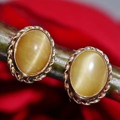 14k yellow gold stud earrings 2.30ct natural cat’s eye chrysoberyl 1.5gr
