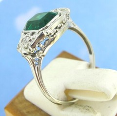 1.00 ct Emerald Man Made 18kt White Gold Two Diamonds Antique Ring Size 6.75
