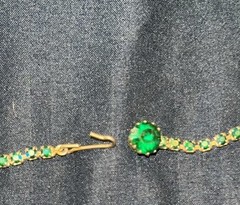 Vintage Weiss Stamped Emerald Rhinestone Necklace 15.5 Inches