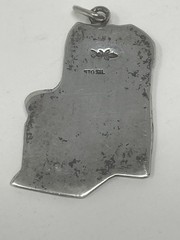 Vintage Silver Pendant Of Antique Camera 1.5 Inches Long 8 Grams