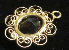 Vintage Smoky Quartz Gold Tone Filigree Pendant 7/8″ Fashion Unmarked Charm Nice