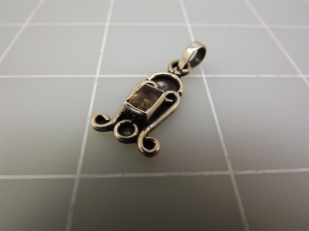 Sterlling Silver Vintage Design Genuine Citrine Pendant