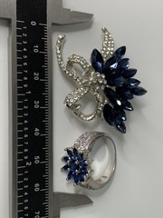 RARE Vintage Royal blue crystal silver flower brooch and ring set ring size 8