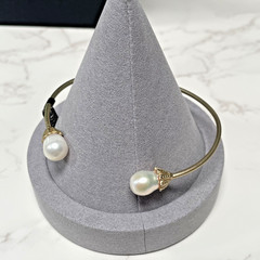 2 Chic Gold Tone Cuff Bracelet 2 Headed with Genuine Pearls NEW