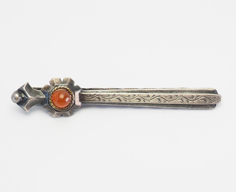 Latvia vintage 875 silver and amber ethnic sword shape tie clasp pin