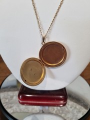 Vintage 14k Gold Fill Locket Black Hills 10k 12k Solid Trim USA made See Video
