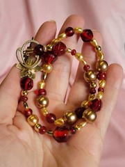 Two Toned Signed Faux Pearl Gold Red Glass Beaded Choker Necklace N1A