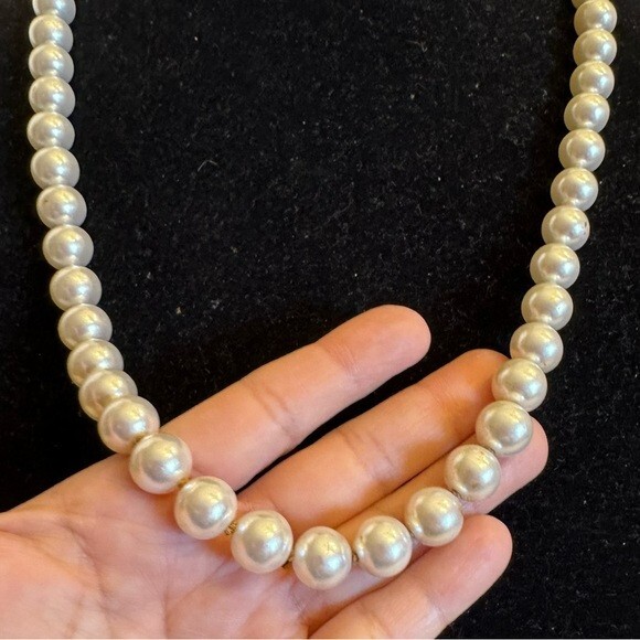 Vintage Japan Large Faux Pearl 10mm Beaded Strand 27″ Necklace Box Clasp Classic