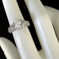 Ladies 18K White Gold Plated Clear CZ Crystal Sparkly Band Ring Size 5.5