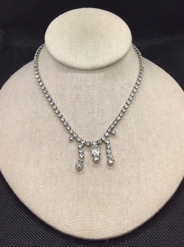Vintage Silver Tone Costume Clear Rhinestone Necklace 14.5″ C194