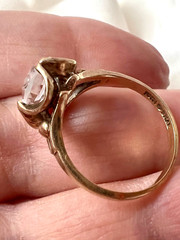 HUBERTUS VON SKAL VINTAGE 10K GOLD COLORLESS WHITE SPINEL FLOWER BUTTERCUP RING