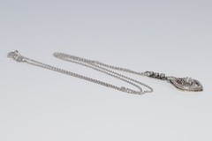 Antique Circa 1920s Art Deco 18k Gold Natural Diamond Pendant Necklace