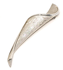 Vintage Trifari Brooch Silver Tone Modernist Twisted Ribbon 3.5 in Textured