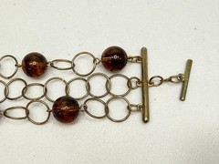 Vintage Bracelet Gold Tone Crackle Acrylic Lucite Beaded 3 Strand Toggle 8.5 in