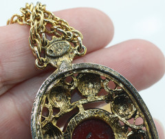 Vintage JULIANA for Celebrity NY Red Moroccan Matrix Gold Tone Necklace 20″