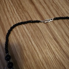 Vintage Black Stone Gem Shiny Iridescent Beads Necklace Beautiful