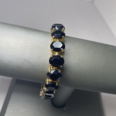 Vintage Jewelry Set black faceted ovals in goldtone Bracelet 7” & post Earrings