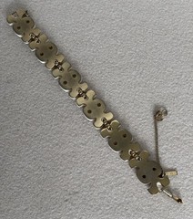 VNTG Monet White Resin Scroll Design 7.5 Inch Panel Bracelet w/ Safety Chain*