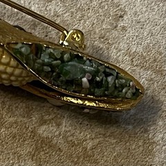 BSK Vintage Brooch Ear of Corn Gold Tone 2.75″ Pin Back Kitsch 70s/80s Signed