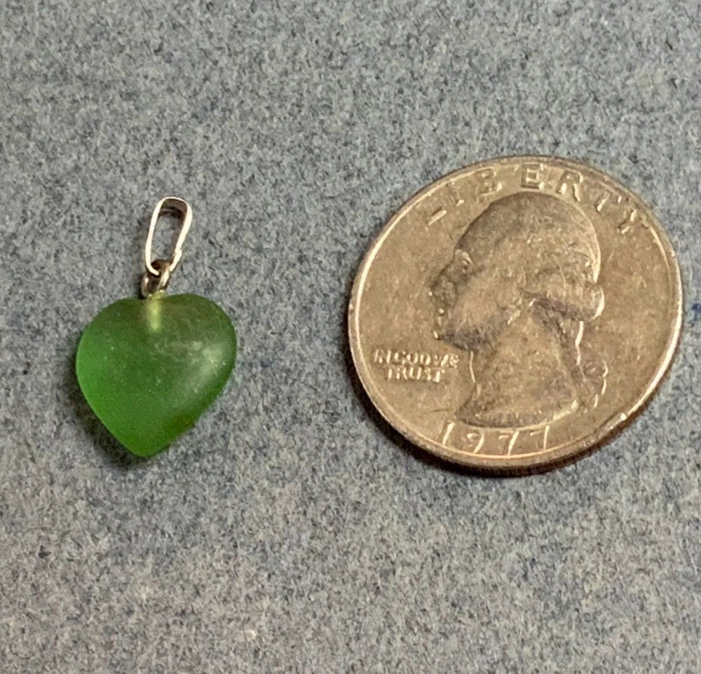 Jade Green Heart Pendant Acrylic Stone Silver Valentine Love Retro Vintage BoHo