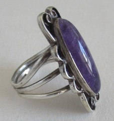 LONG HANDMADE SOUTHWEST SIZE 5.25 STERLING RING w AMETHYST, 7 GRAMS, 1 1/4″ LONG