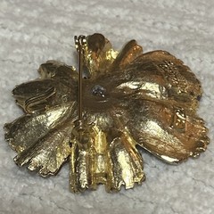 Vintage VANS AUTHENTICS Brooch Pin Pendant Purple Flower #3721 RARE