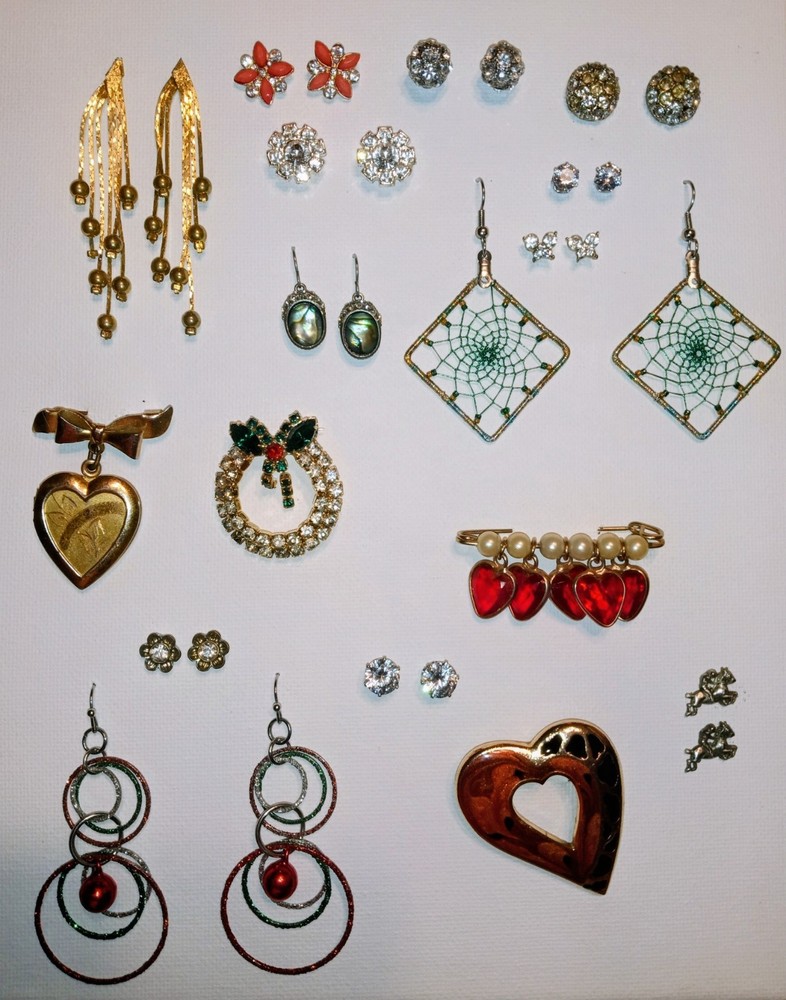Assembled Vintage Jewelry Canvas Lot Display including signed Berebi Brooch