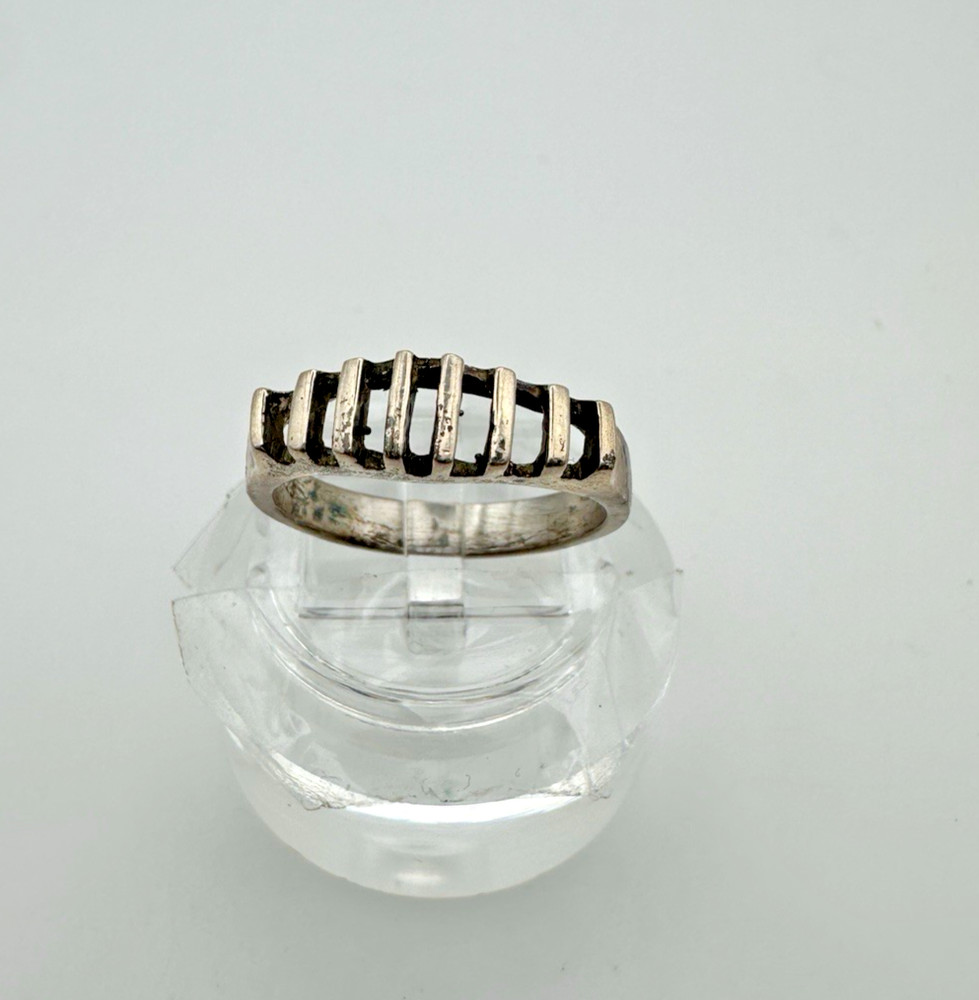 Vintage Mexico .925 Sterling Silver Modernist Ring Size 9.75