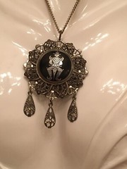 VTG Antique Damascene Parure: Screw Back Earrings & Pendant Filigree Metal Alloy