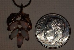 Vintage 1/20 14K GF 18″ Serpentine Chain Natural Opal Grape Cluster Pendant 2g