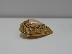 Vintage Faux Pearl Heart Pink Rhinestone Brooch Pin Gold Tone