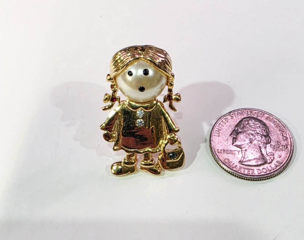 Little Girl Pearl Head AAI Vintage Gold Tone Brooch Pin 1.5”