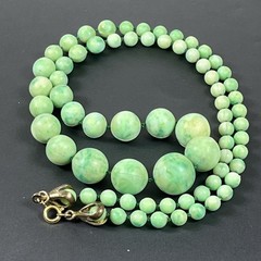Vintage Green Hand knotted Beaded Necklace Graduated Size Plastic 26″ Faux Jade